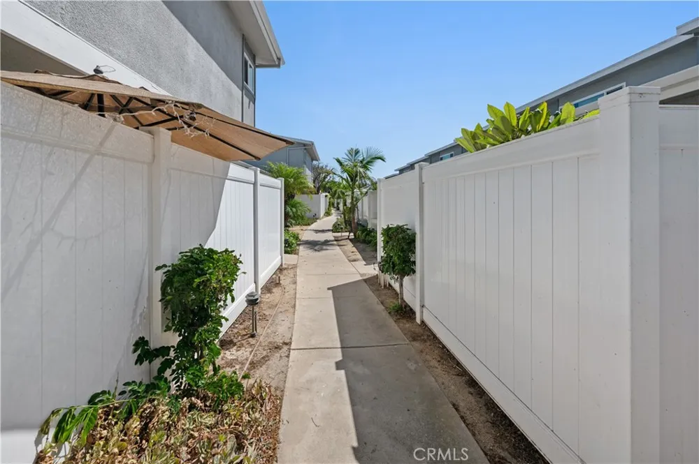 25018 Eshelman Avenue #4 Lomita, CA 90717