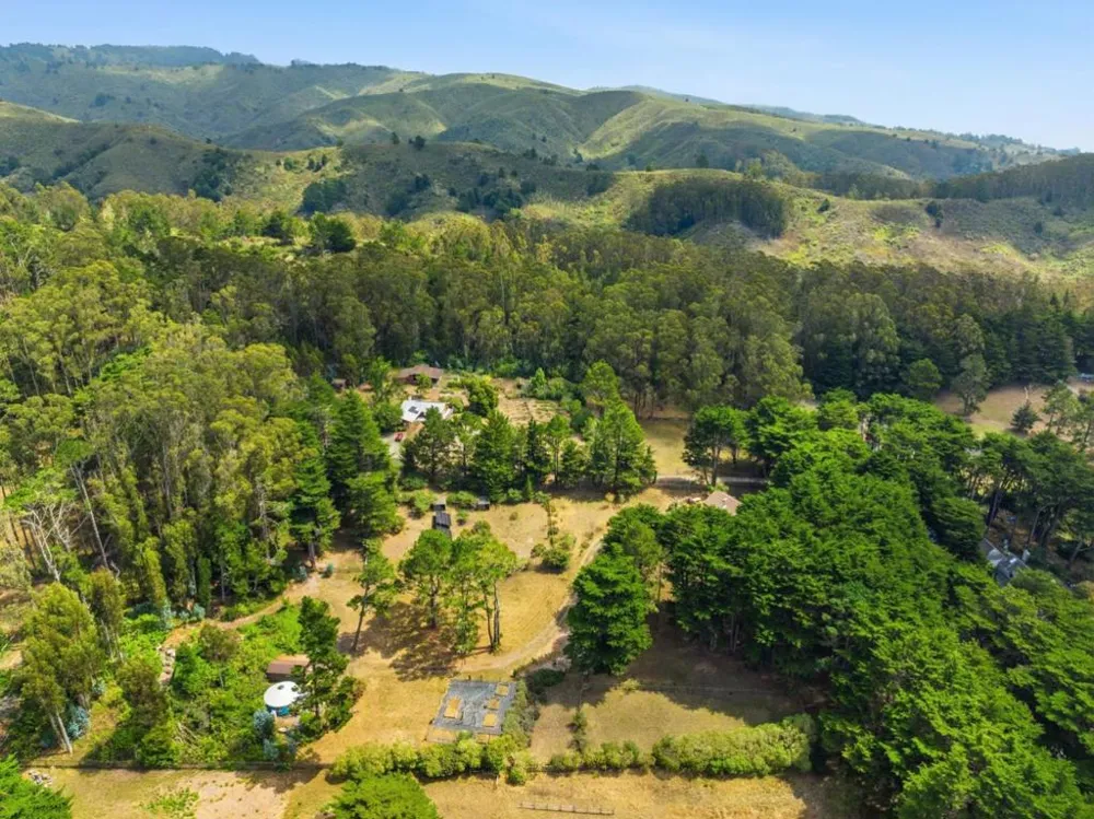 1441 Alamo Street Montara, CA 94037