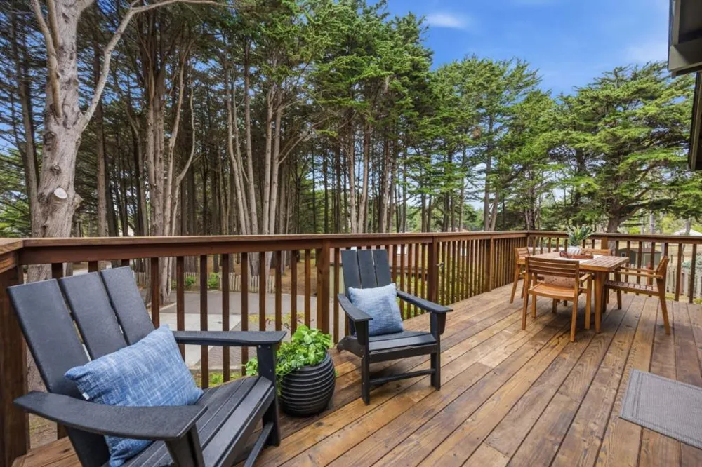 1441 Alamo Street Montara, CA 94037