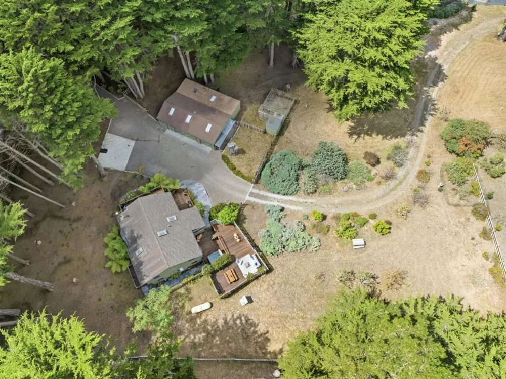 1441 Alamo Street Montara, CA 94037