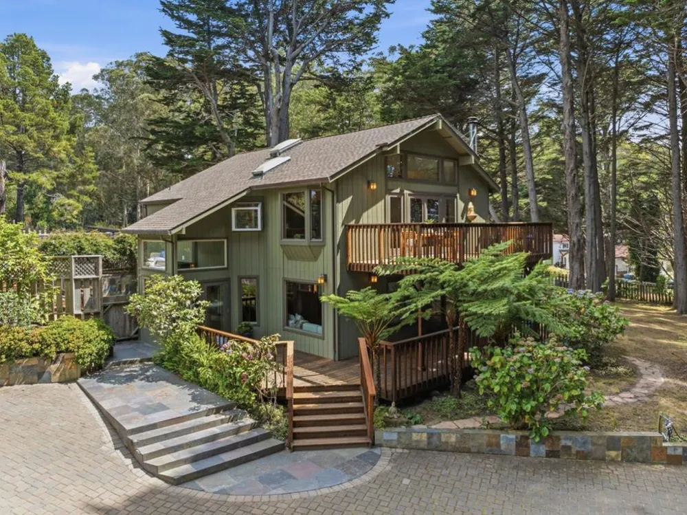 1441 Alamo Street Montara, CA 94037