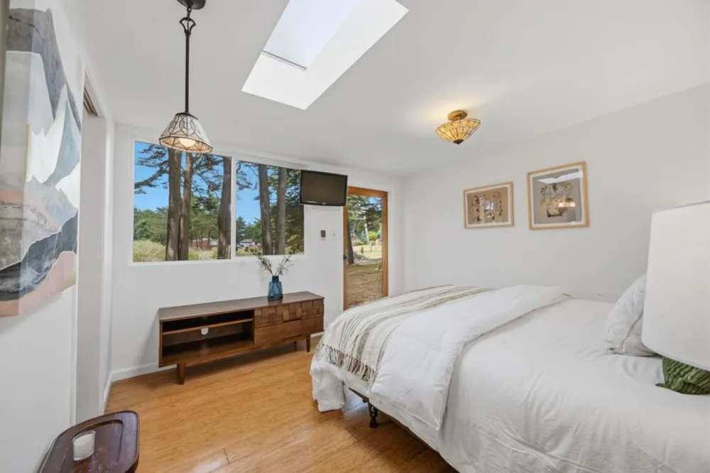 1441 Alamo Street Montara, CA 94037