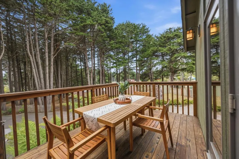 1441 Alamo Street Montara, CA 94037