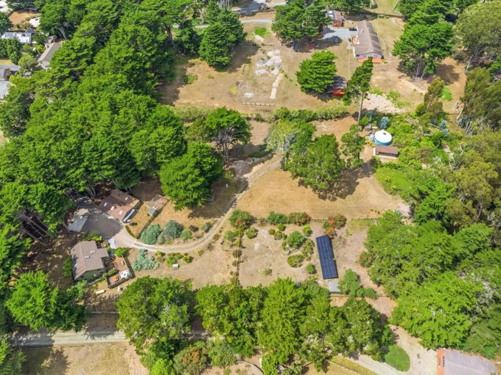 1441 Alamo Street Montara, CA 94037