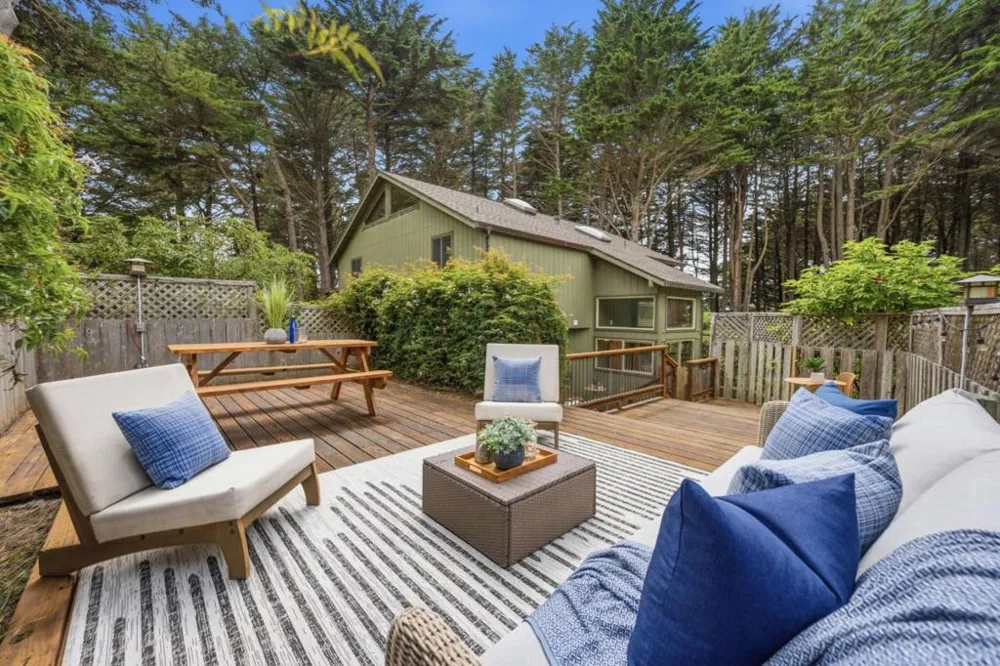 1441 Alamo Street Montara, CA 94037