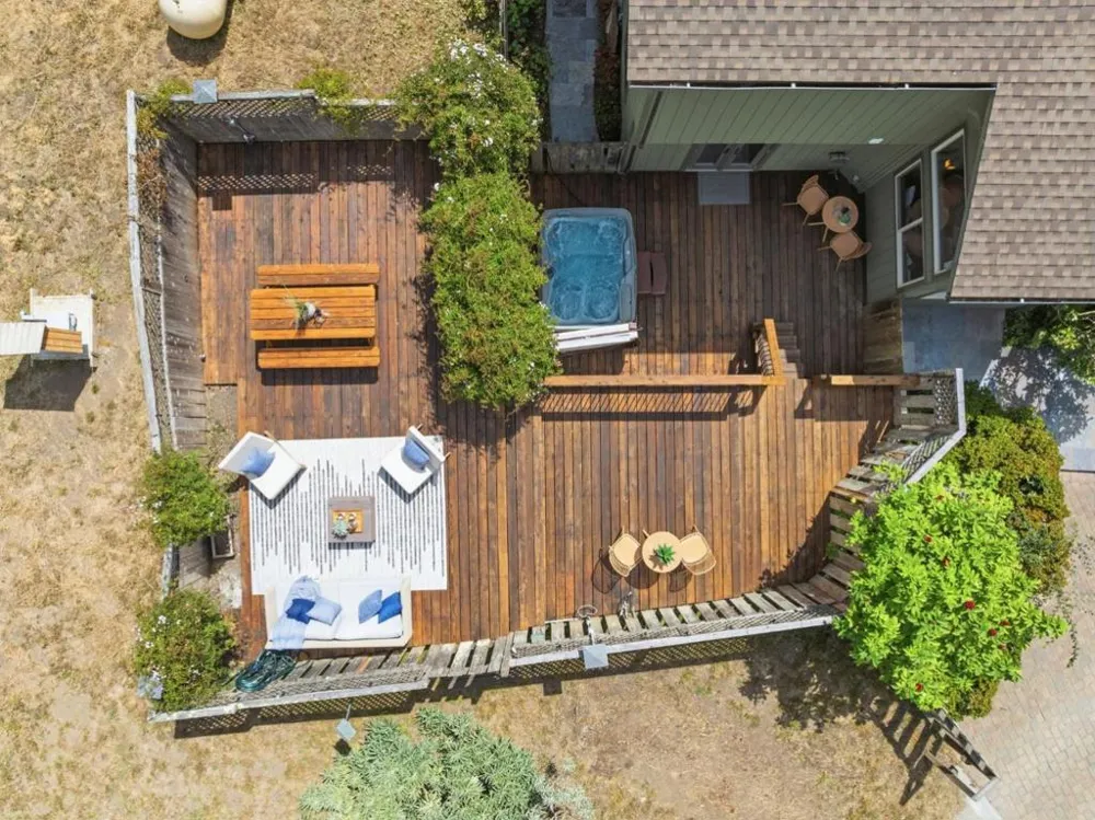 1441 Alamo Street Montara, CA 94037