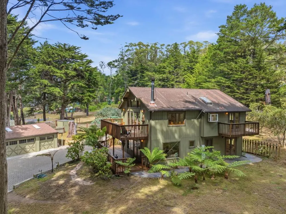 1441 Alamo Street Montara, CA 94037