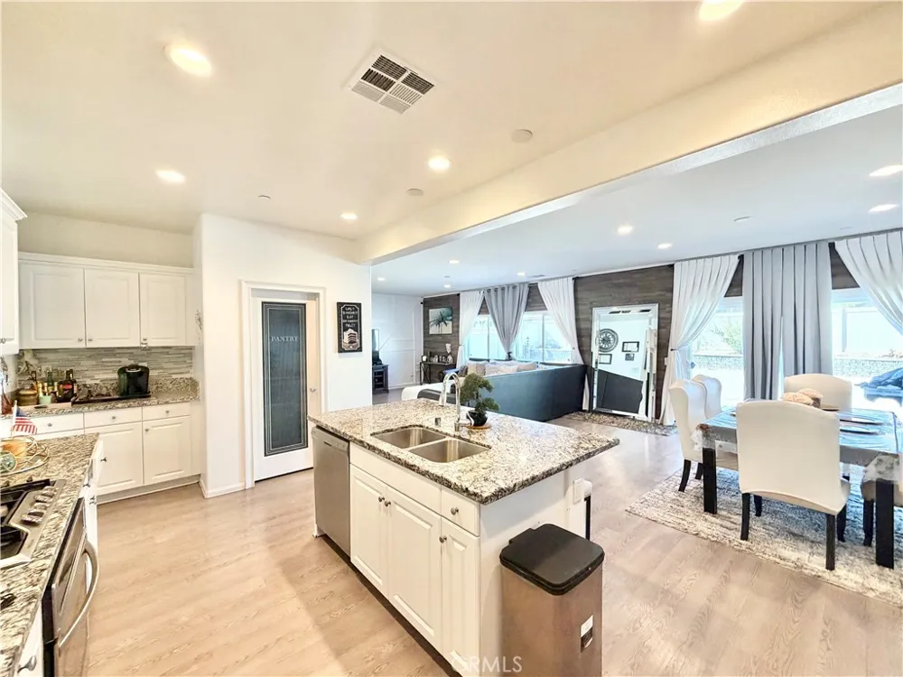 30120 Crescent Pointe Way Menifee, CA 92585