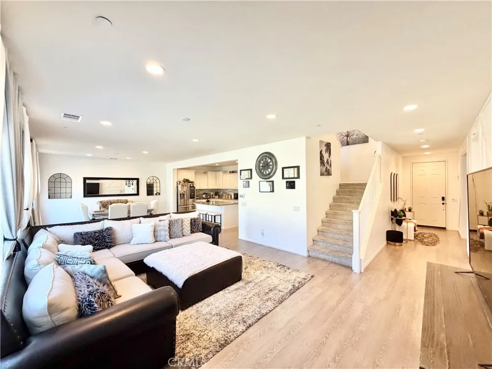 30120 Crescent Pointe Way Menifee, CA 92585
