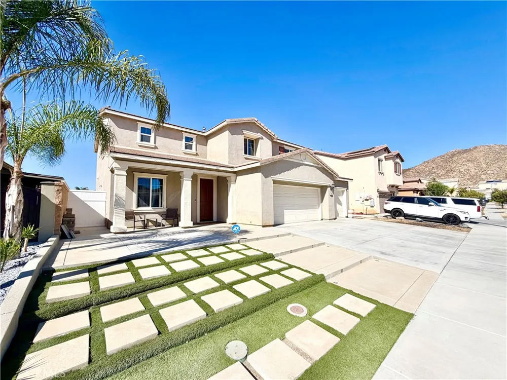 30120 Crescent Pointe Way Menifee, CA 92585