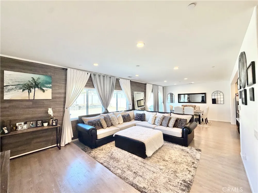 30120 Crescent Pointe Way Menifee, CA 92585