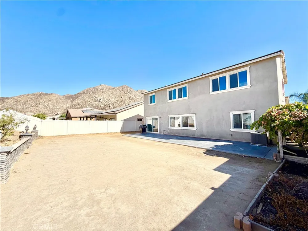 30120 Crescent Pointe Way Menifee, CA 92585