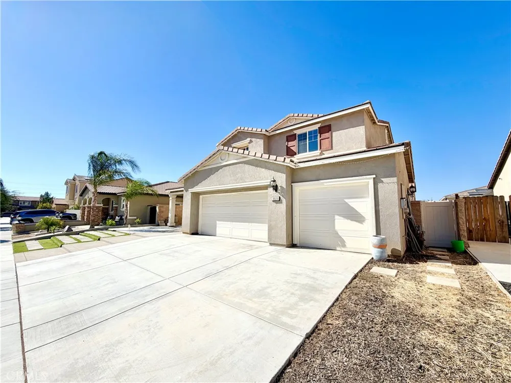 30120 Crescent Pointe Way Menifee, CA 92585