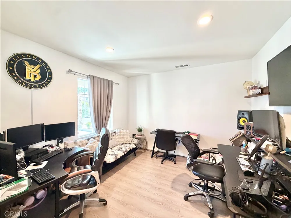 30120 Crescent Pointe Way Menifee, CA 92585
