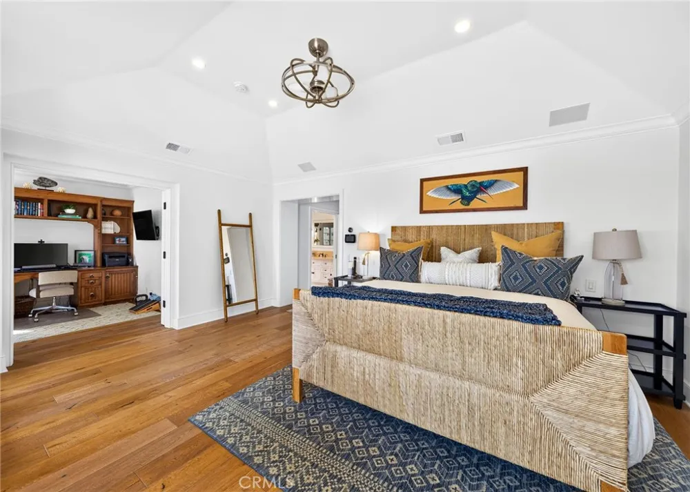 1228 W Oceanfront Newport Beach, CA 92661