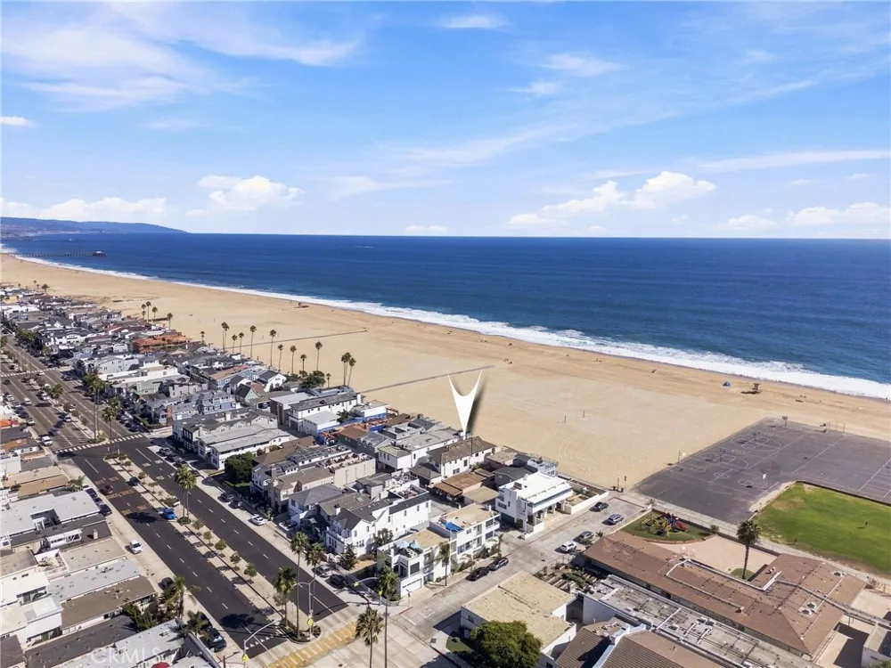 1228 W Oceanfront Newport Beach, CA 92661