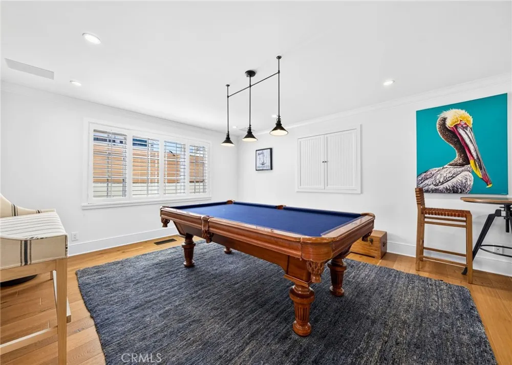 1228 W Oceanfront Newport Beach, CA 92661