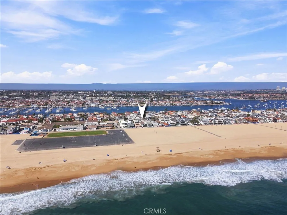 1228 W Oceanfront Newport Beach, CA 92661