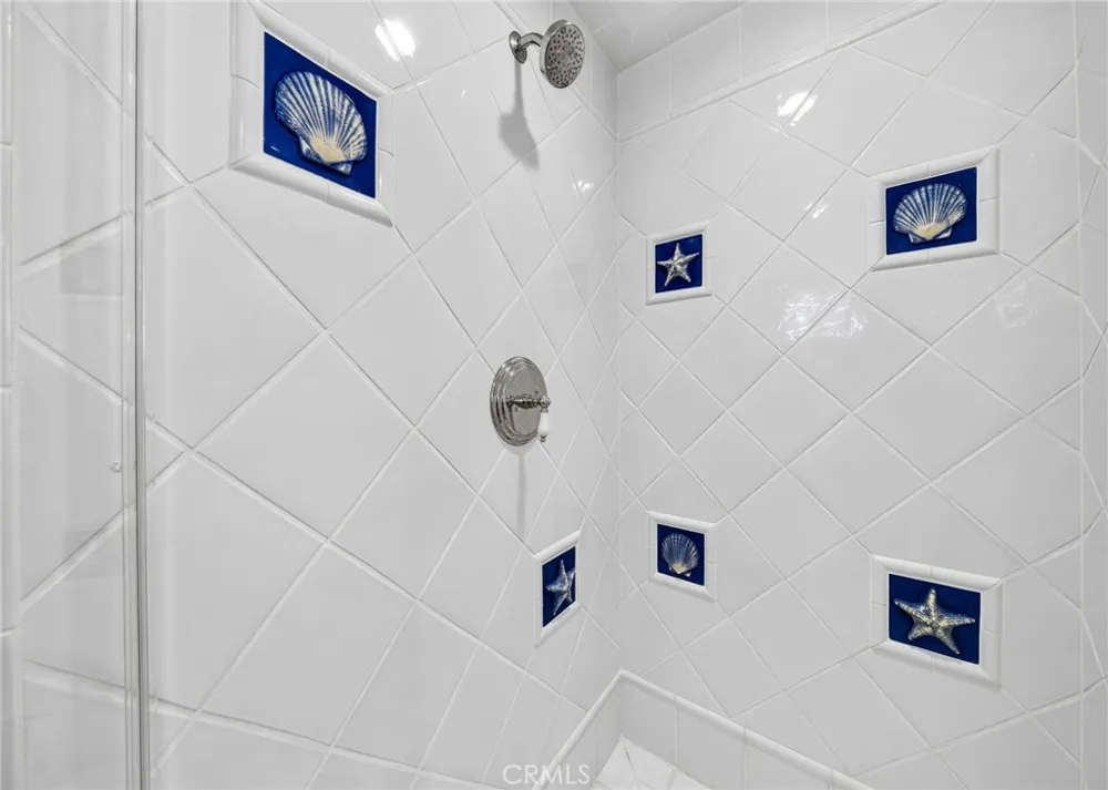 1228 W Oceanfront Newport Beach, CA 92661