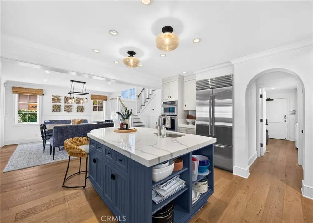 1228 W Oceanfront Newport Beach, CA 92661