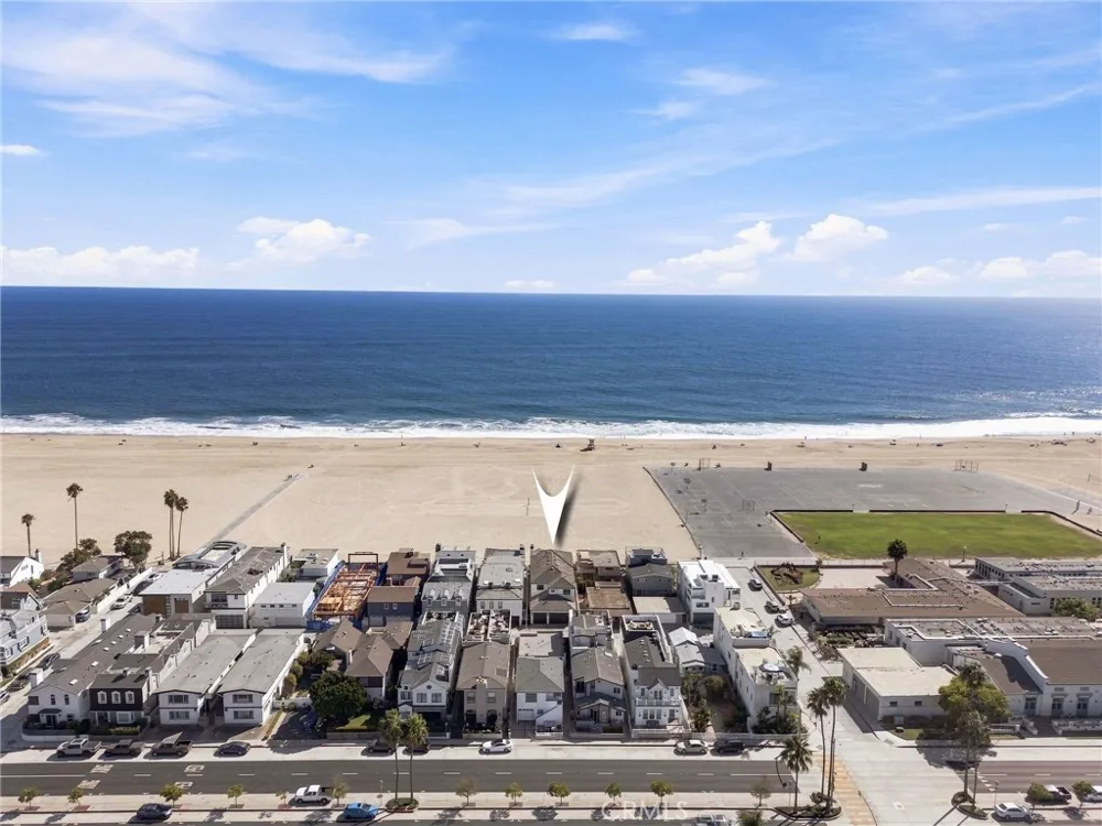 1228 W Oceanfront Newport Beach, CA 92661