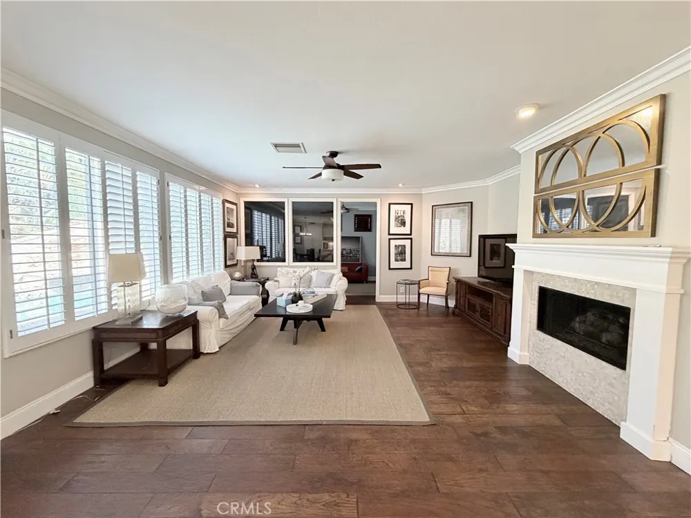 1 Shadow Irvine, CA 92620