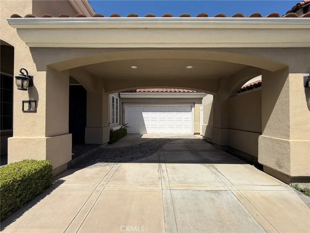 1 Shadow Irvine, CA 92620