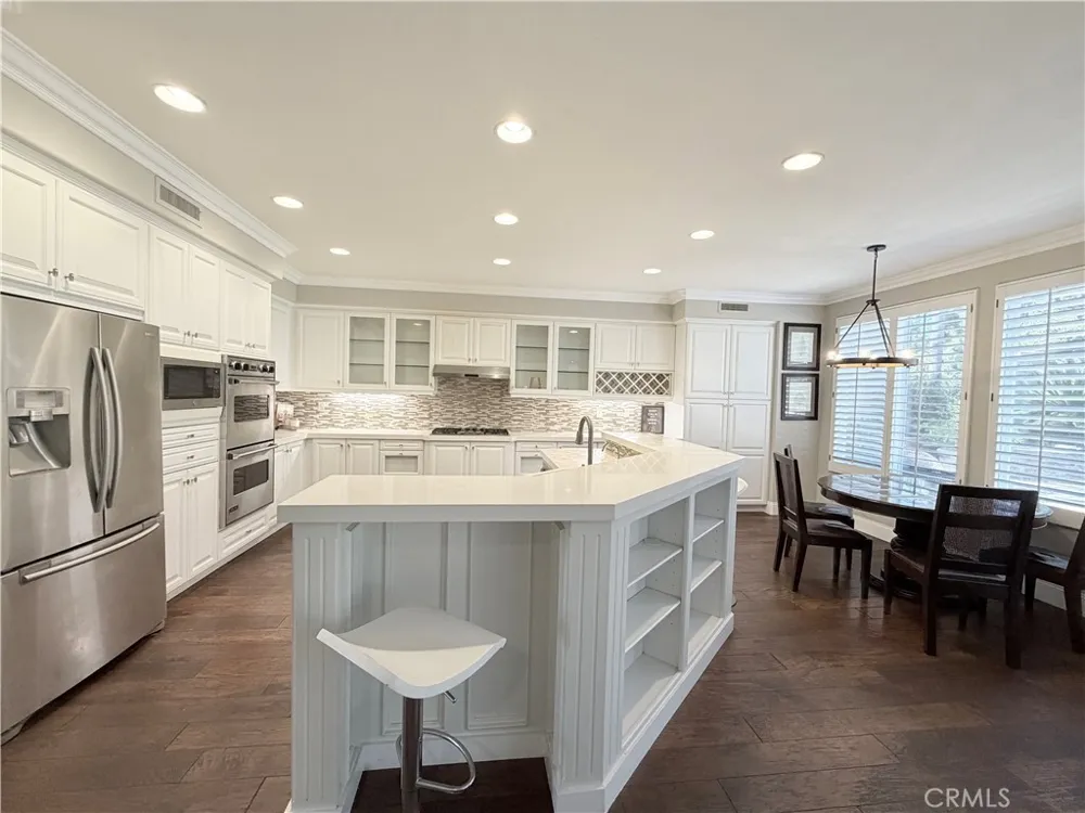 1 Shadow Irvine, CA 92620