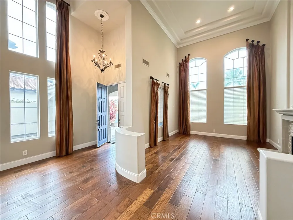 1 Shadow Irvine, CA 92620