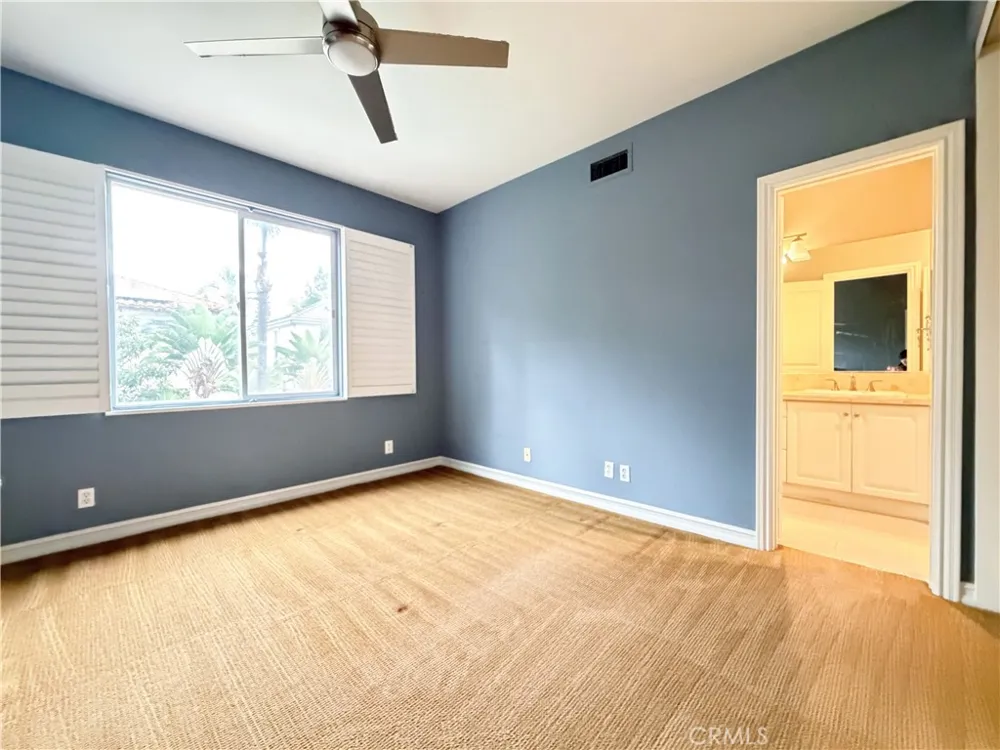 1 Shadow Irvine, CA 92620