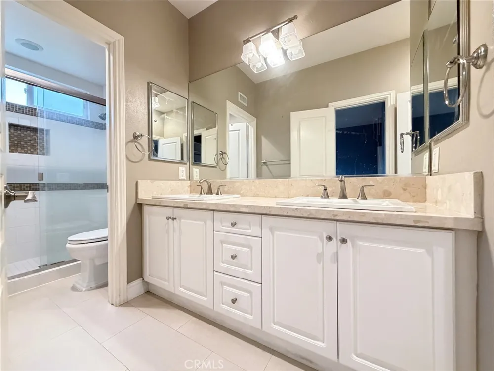 1 Shadow Irvine, CA 92620