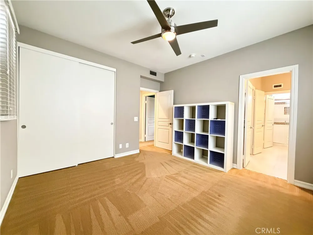 1 Shadow Irvine, CA 92620