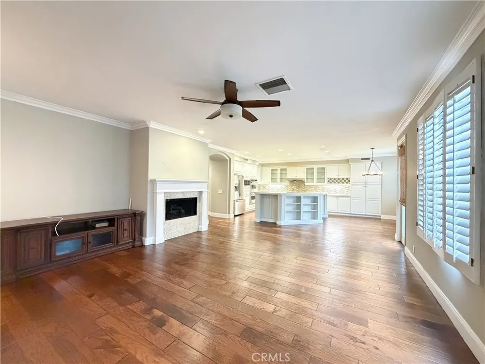 1 Shadow Irvine, CA 92620