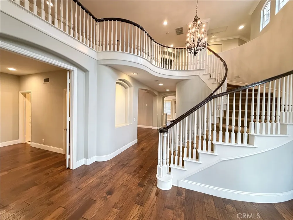 1 Shadow Irvine, CA 92620