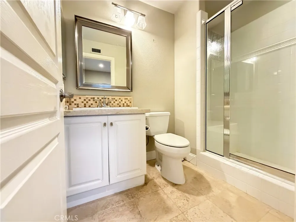 1 Shadow Irvine, CA 92620