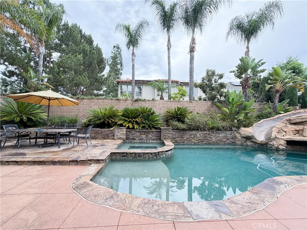 1 Shadow Irvine, CA 92620
