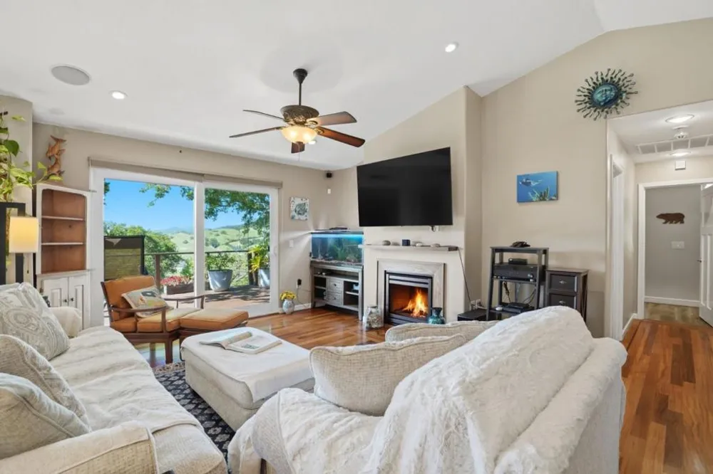 17109 Shady Lane Drive Morgan Hill, CA 95037