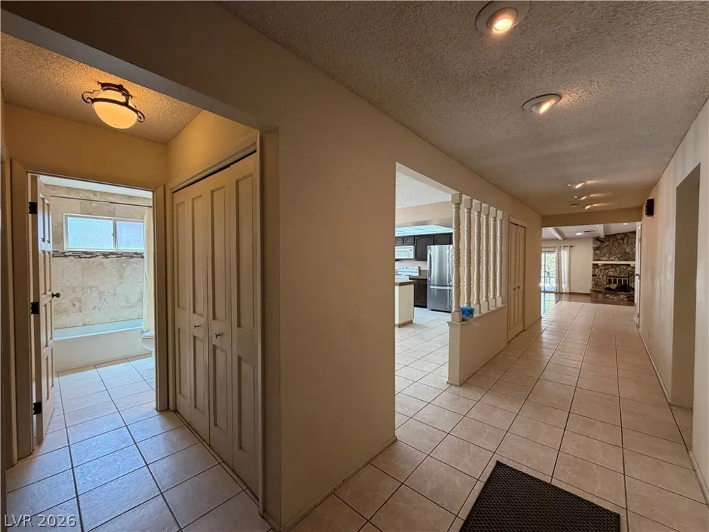 2212 Plaza Del Prado Las Vegas, NV 89102