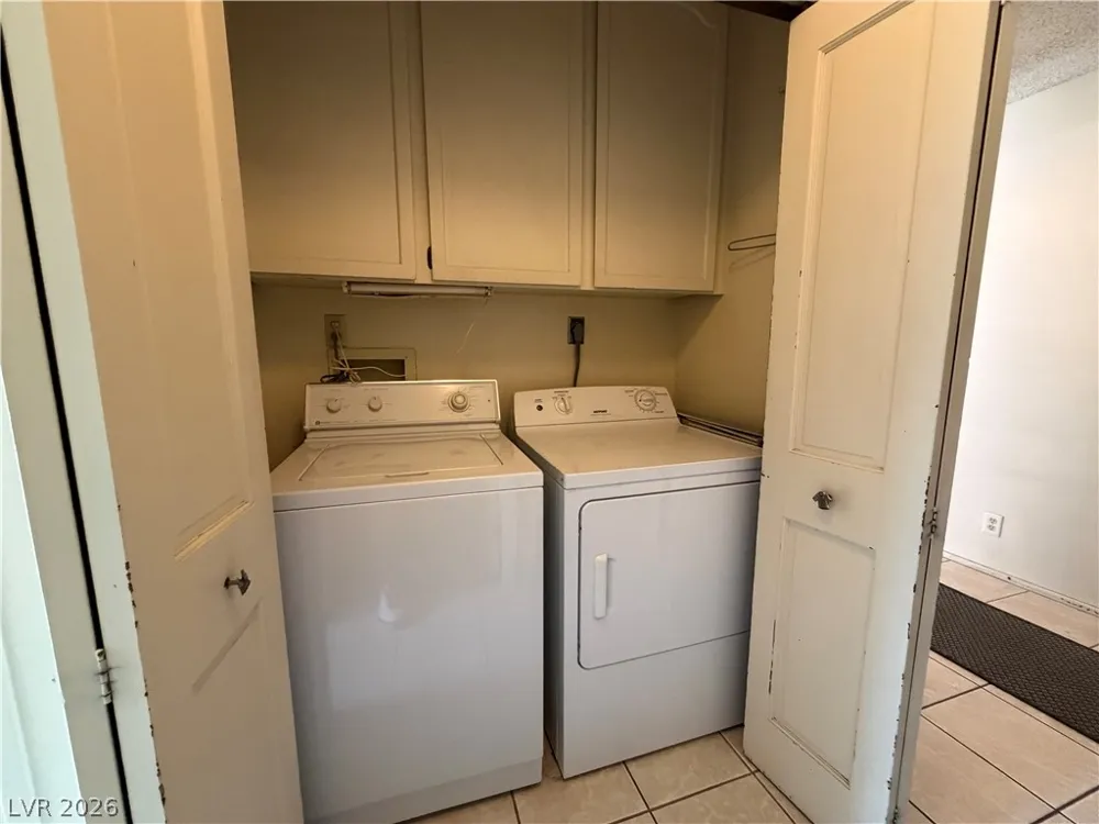 2212 Plaza Del Prado Las Vegas, NV 89102