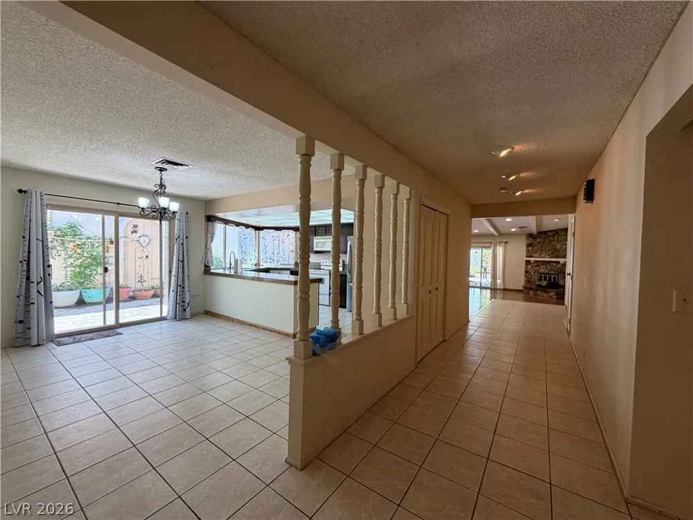 2212 Plaza Del Prado Las Vegas, NV 89102