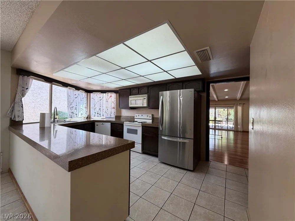 2212 Plaza Del Prado Las Vegas, NV 89102