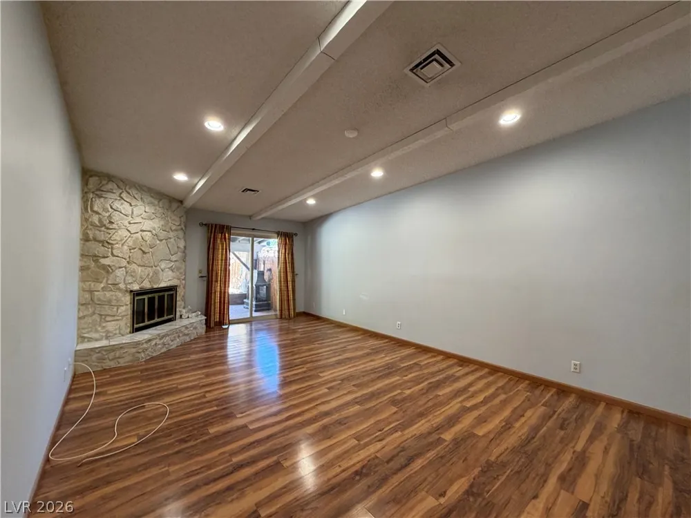 2212 Plaza Del Prado Las Vegas, NV 89102