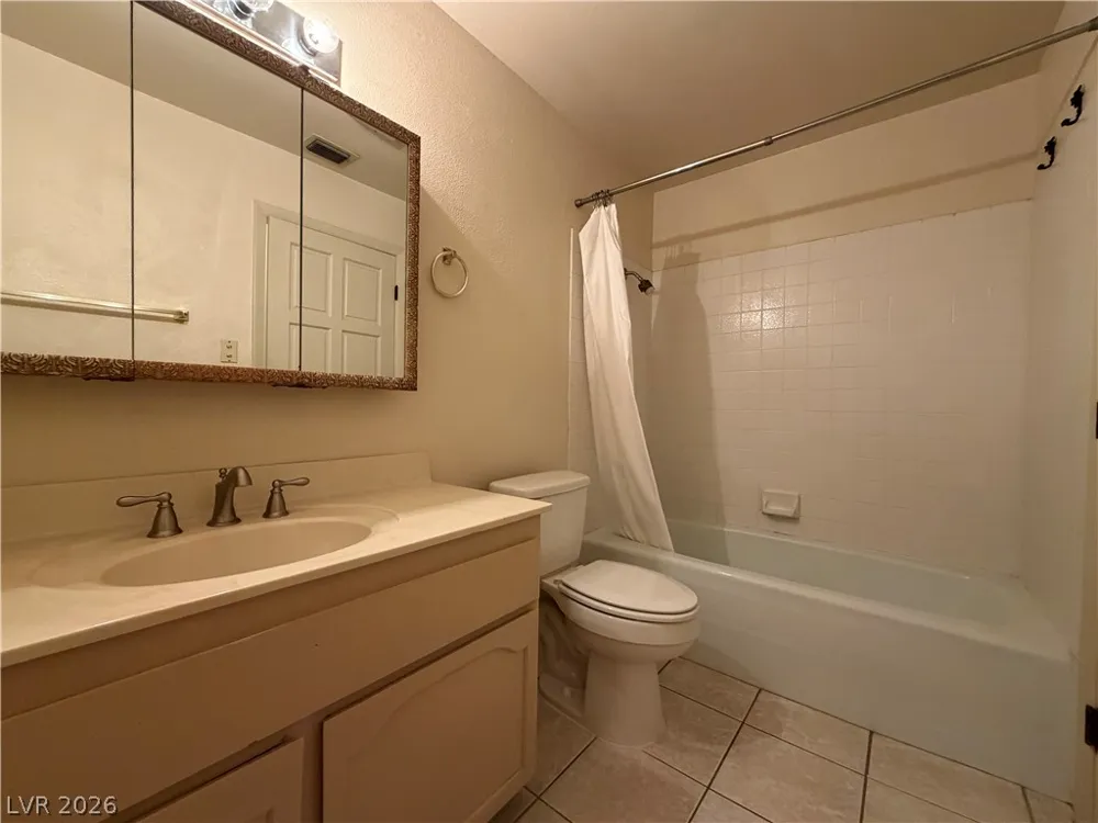 2212 Plaza Del Prado Las Vegas, NV 89102