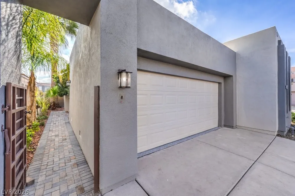 111 Twin Towers Avenue Las Vegas, NV 89123