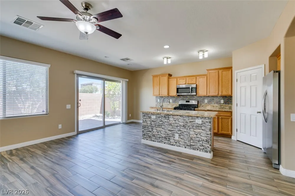 8944 Bandinella Avenue Las Vegas, NV 89148