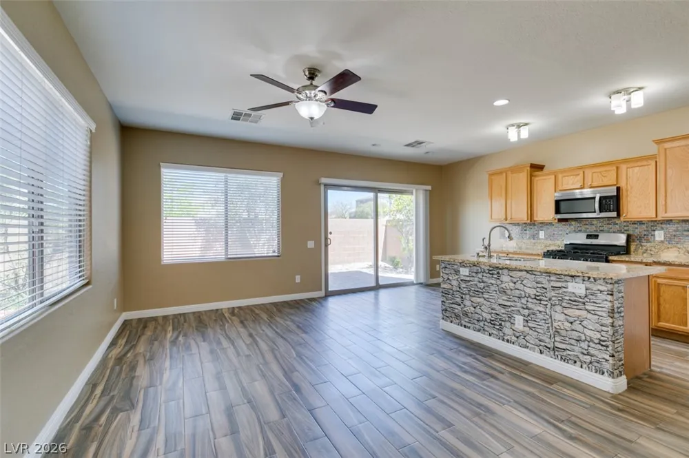 8944 Bandinella Avenue Las Vegas, NV 89148