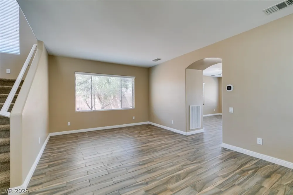 8944 Bandinella Avenue Las Vegas, NV 89148