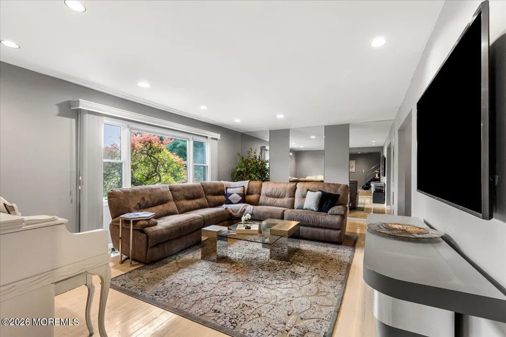 3 Inge Lane Marlboro, NJ 07746