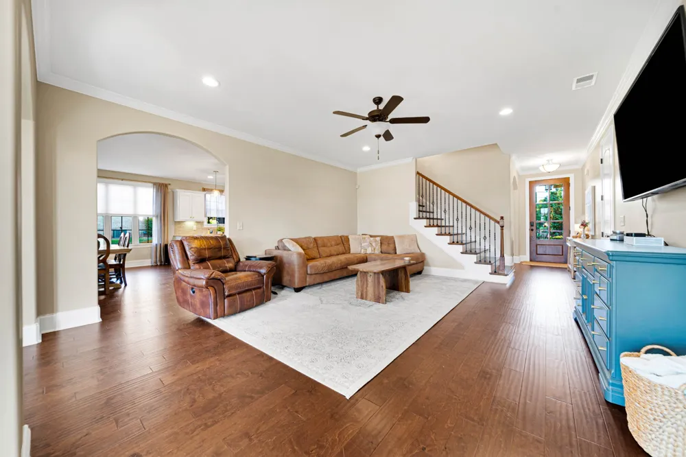 711 Shute Ln Hendersonville, TN 37075