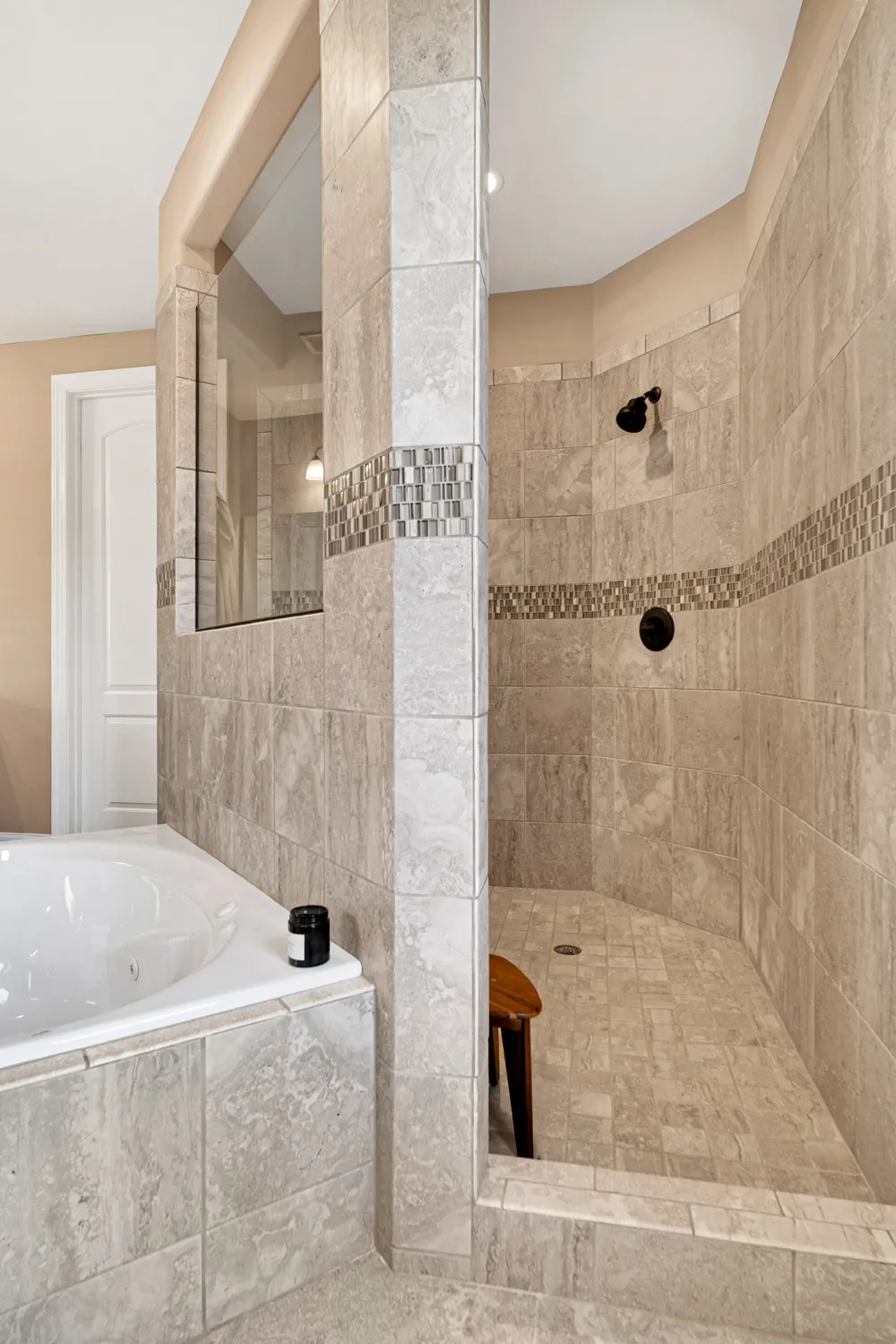 711 Shute Ln Hendersonville, TN 37075